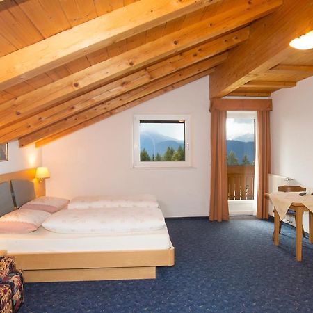 Gasthof St. Ulrich Meltina Bagian luar foto