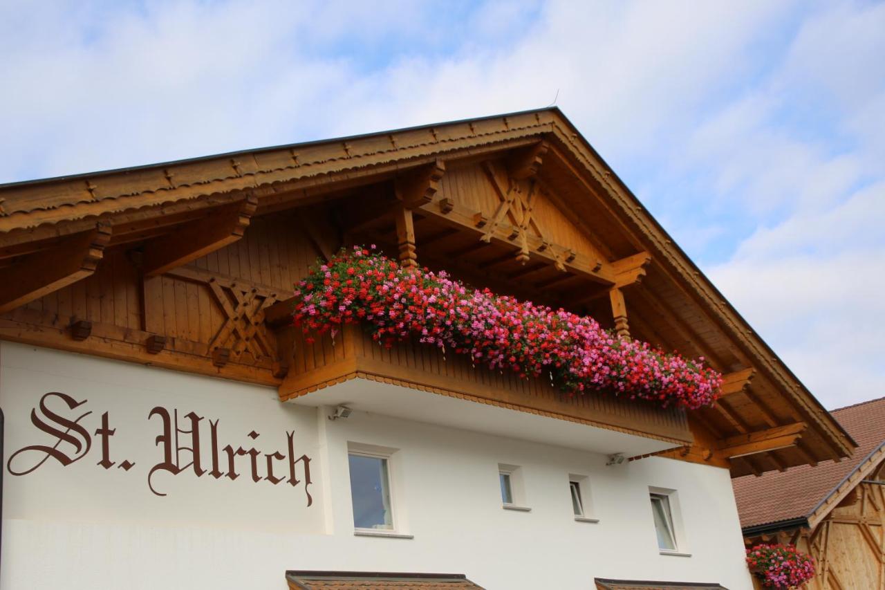 Gasthof St. Ulrich Meltina Bagian luar foto